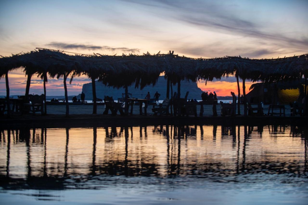 Taghaghien Island Resort Siwa Oasis Bagian luar foto