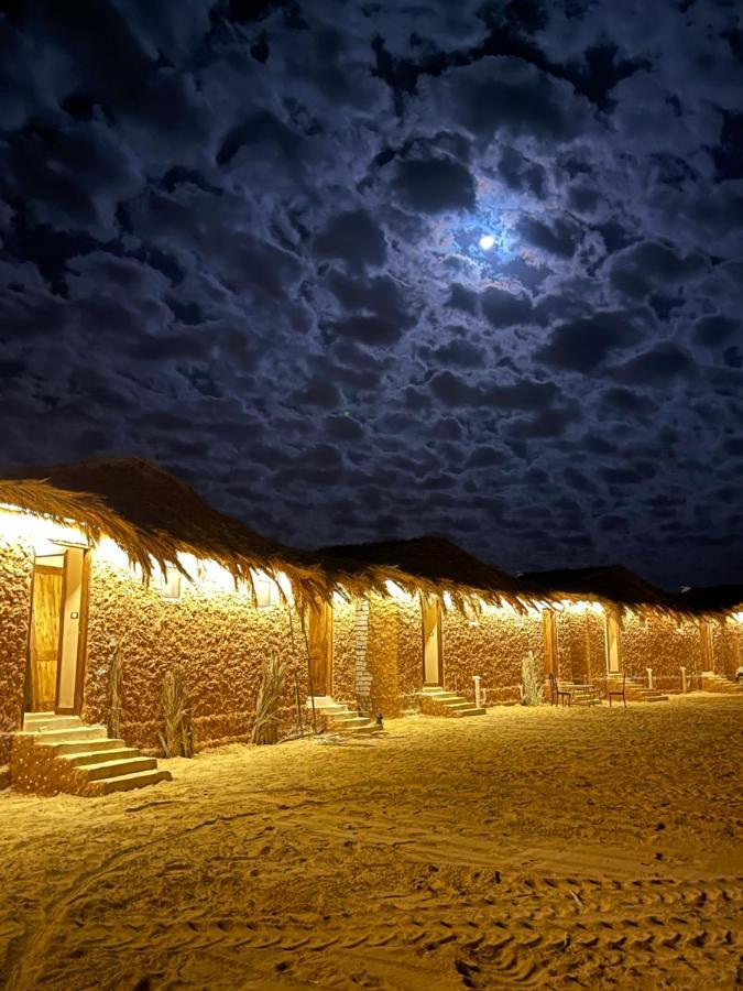 Taghaghien Island Resort Siwa Oasis Bagian luar foto